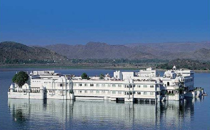 Pichola Lake